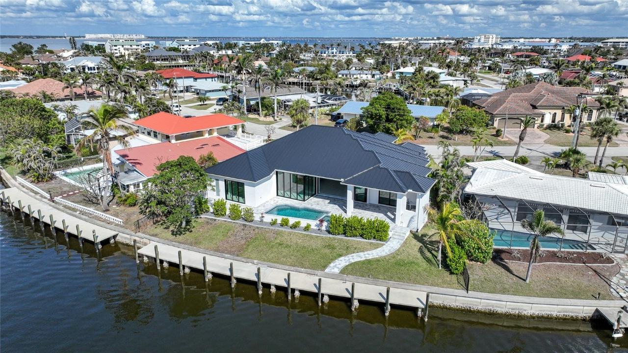 183 Maria Ct., Punta Gorda, FL 33950