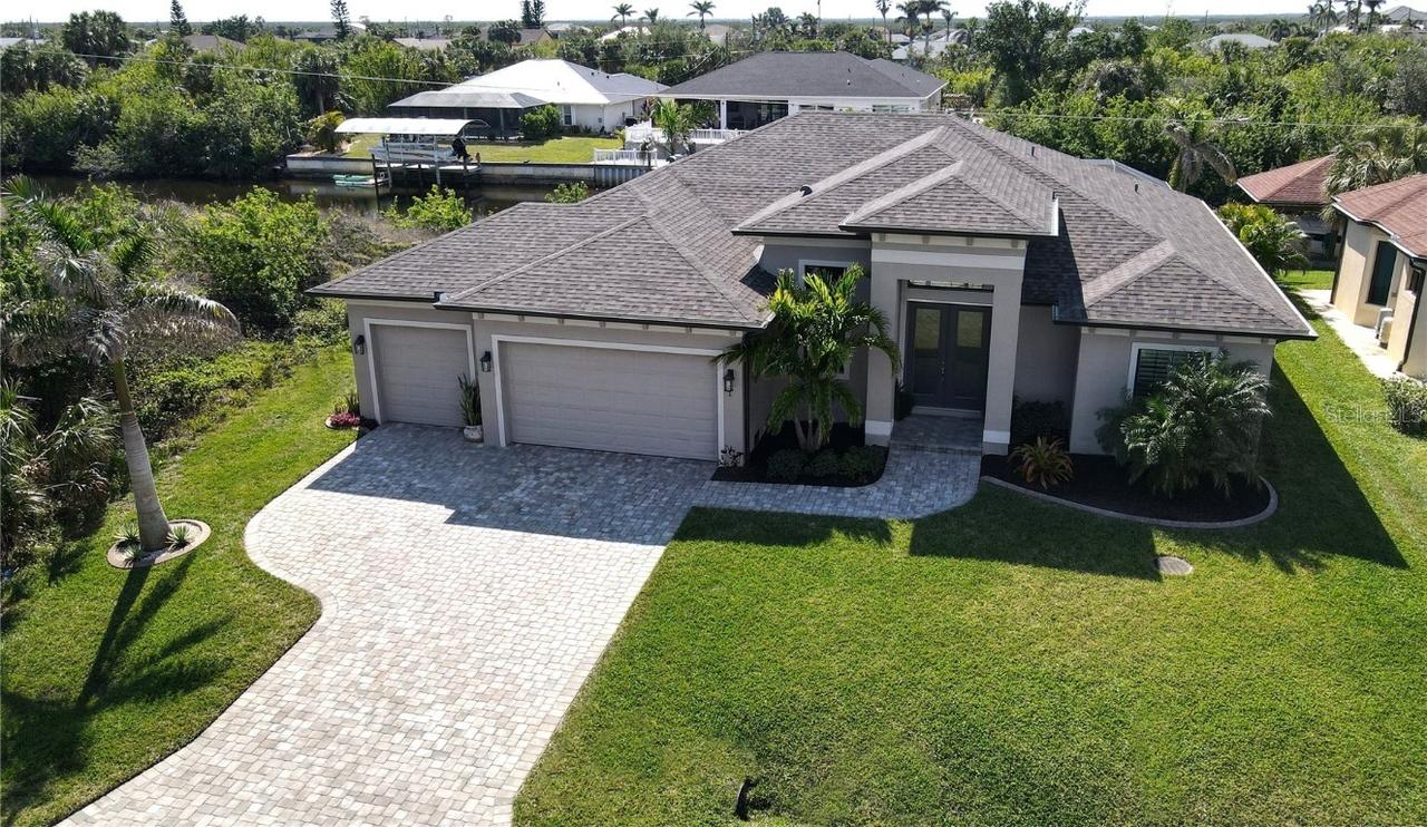 17350 Bayharbor Cir., Port Charlotte, FL 33948