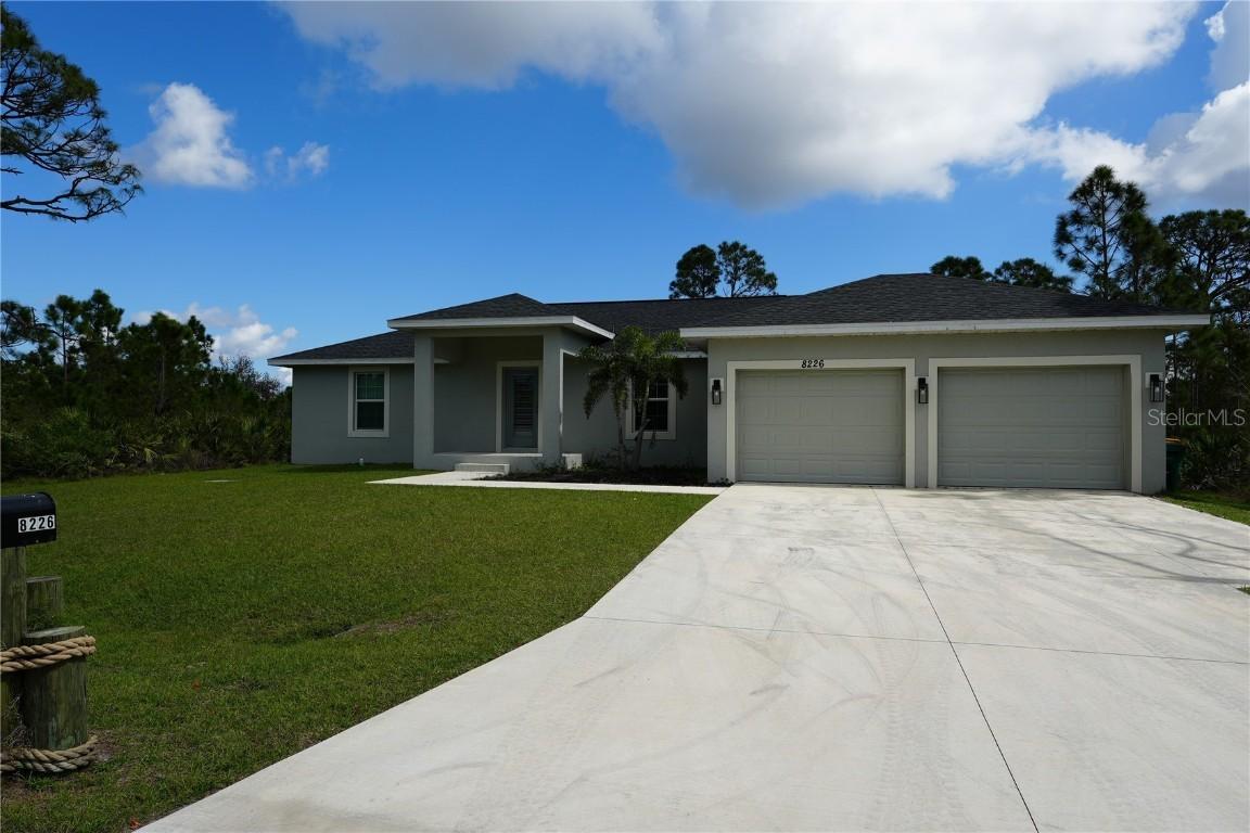 8226 Olsen St., Port Charlotte, FL 33981