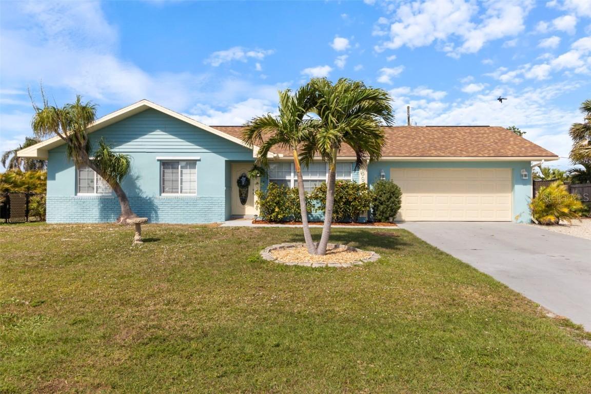 890 Silver Springs Ter., Port Charlotte, FL 33948