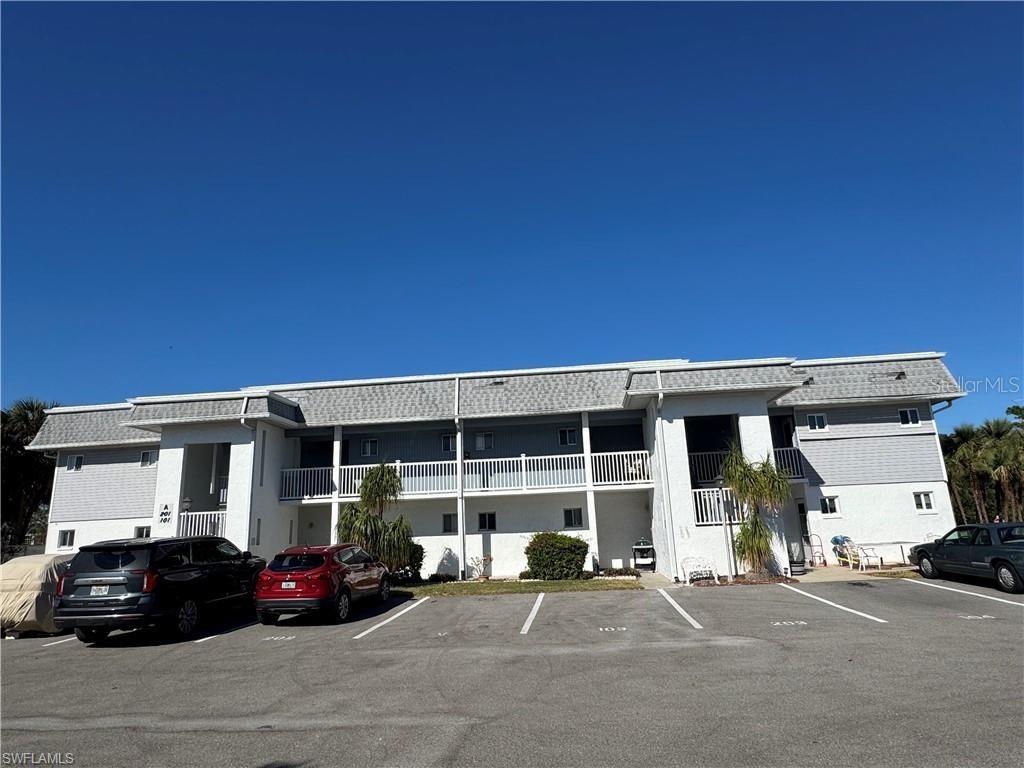22375 Edgewater Dr. #102, Punta Gorda, FL 33980