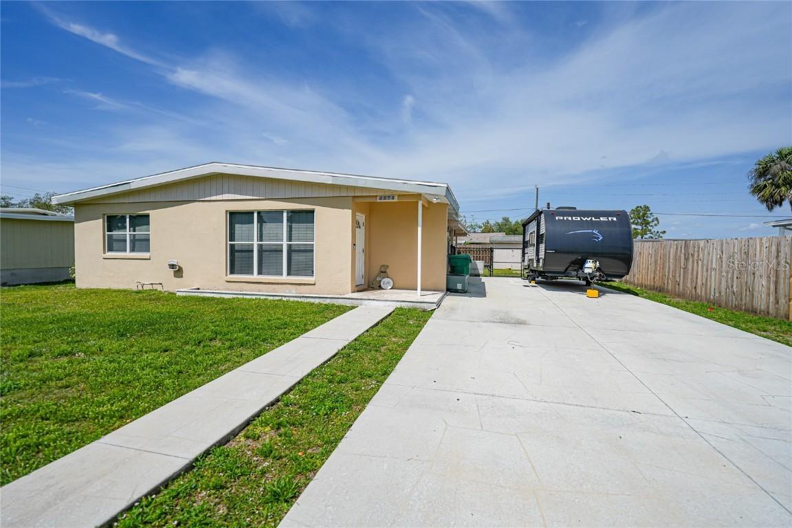 2271 Hariet St., Port Charlotte, FL 33952