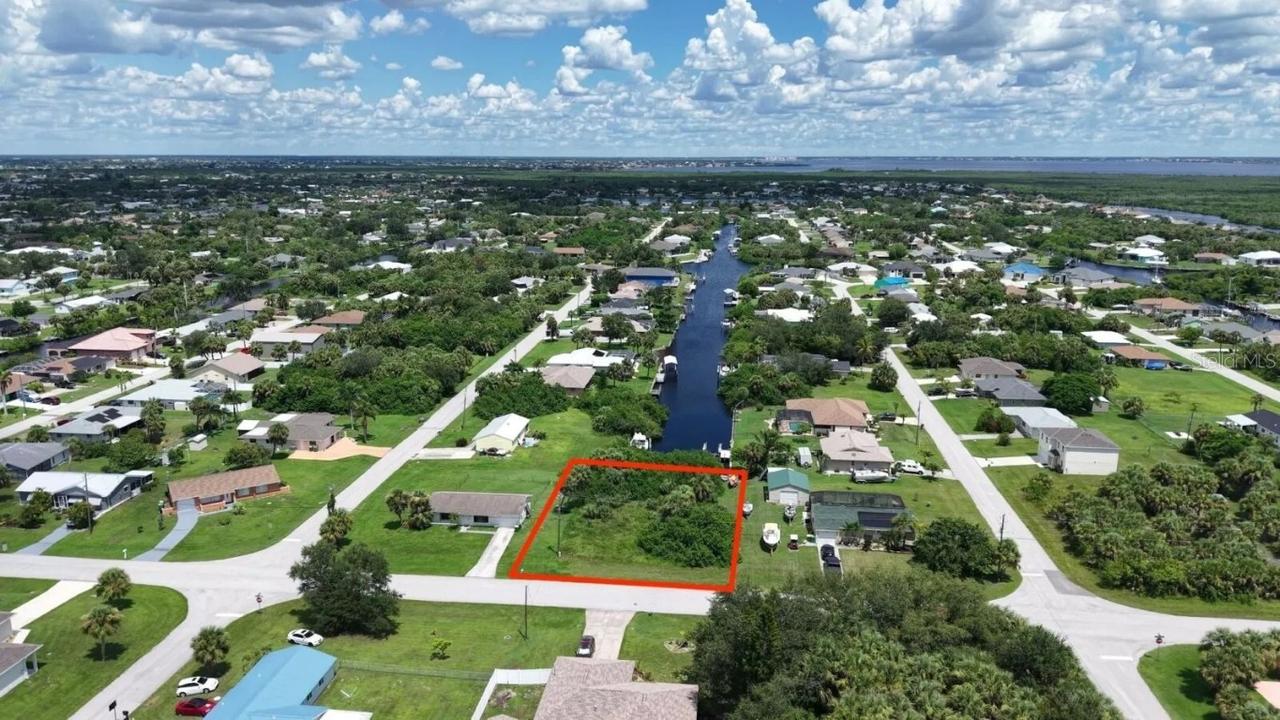 5084 Crawfordsville Dr., Port Charlotte, FL 33948