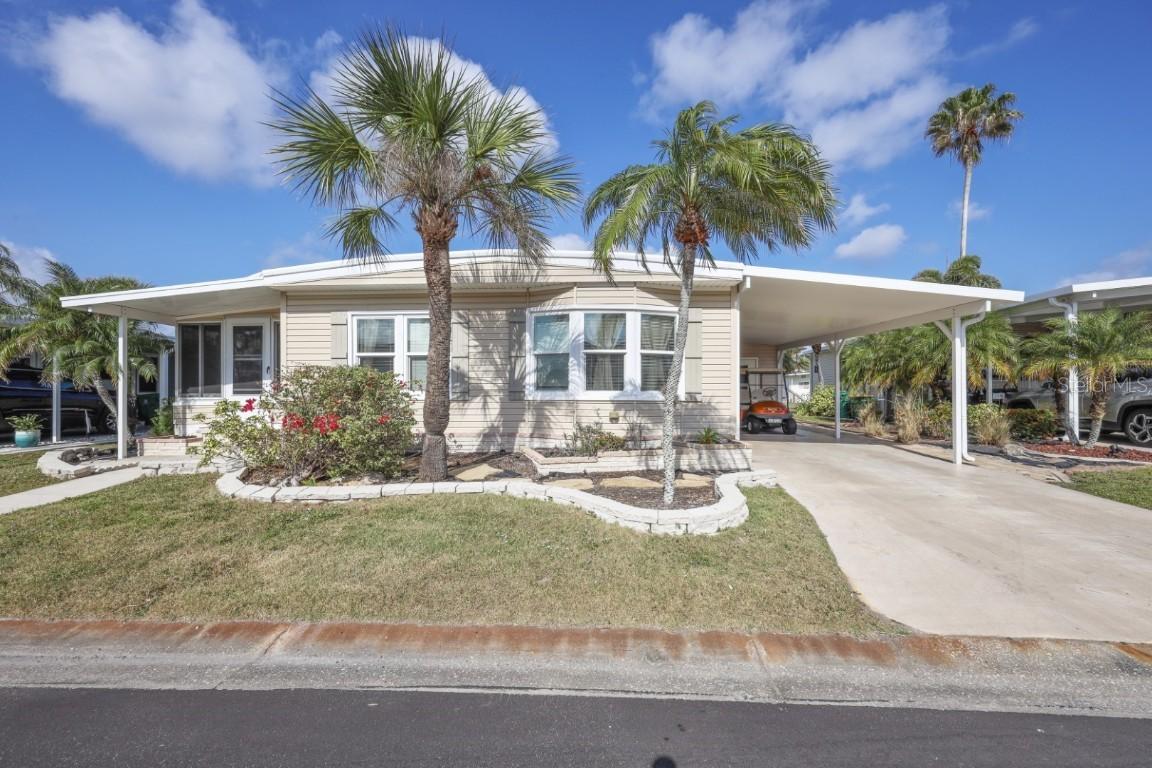 2100 Kings Hwy. #305, Port Charlotte, FL 33980
