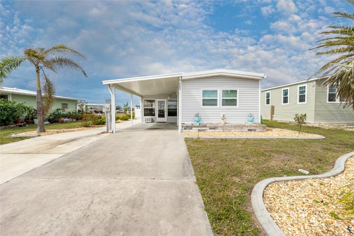 7393 Longmont Ln., Port Charlotte, FL 33981