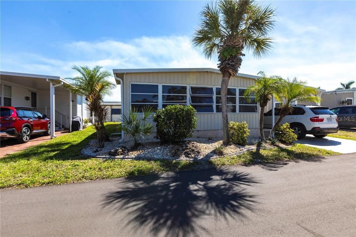 2100 Kings Highway #1106, Port Charlotte, FL 33980