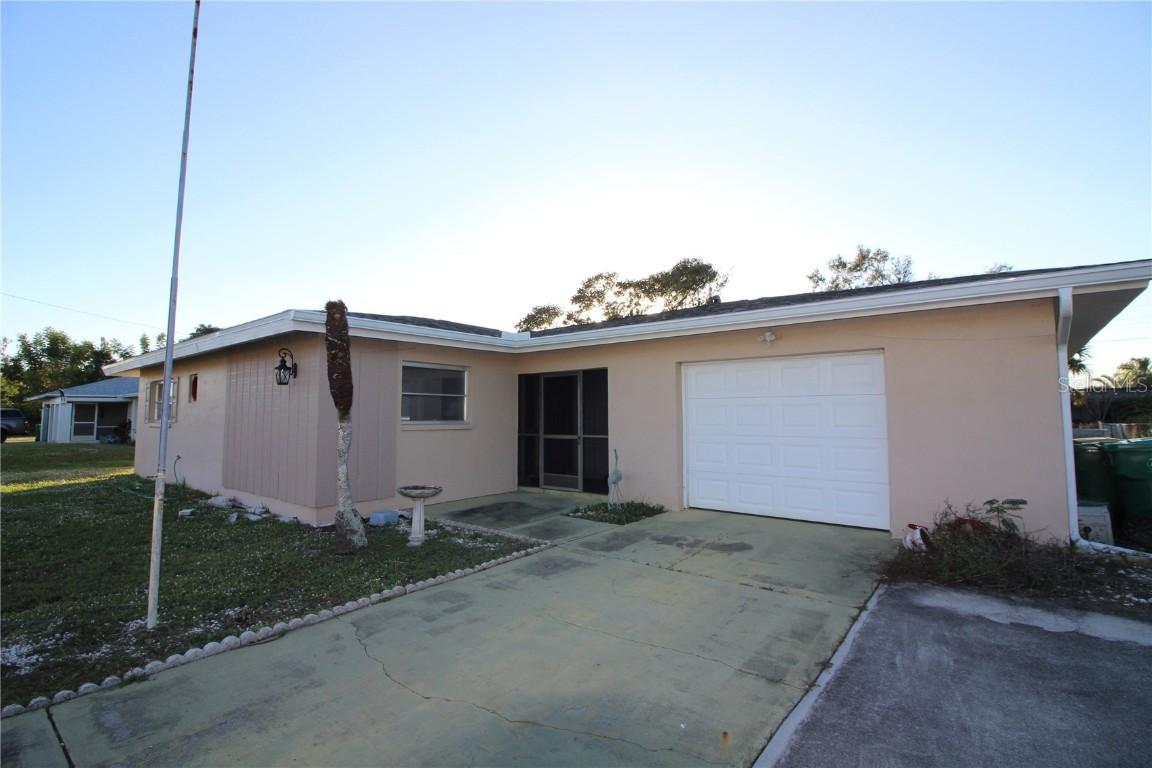 308 Timbruce Ln., Port Charlotte, FL 33952