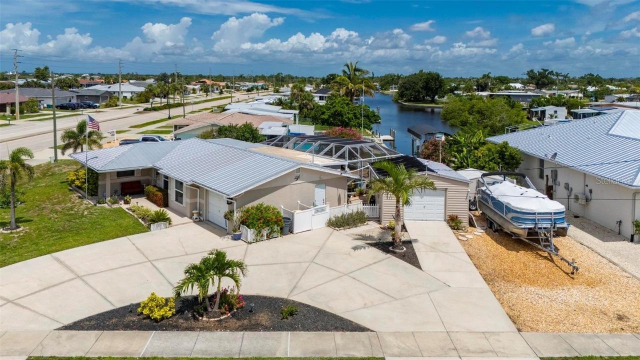 21194 Edgewater Dr., Port Charlotte, FL 33952