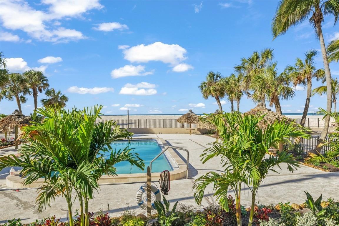 1212 Benjamin Franklin Dr. #102, Sarasota, FL 34236