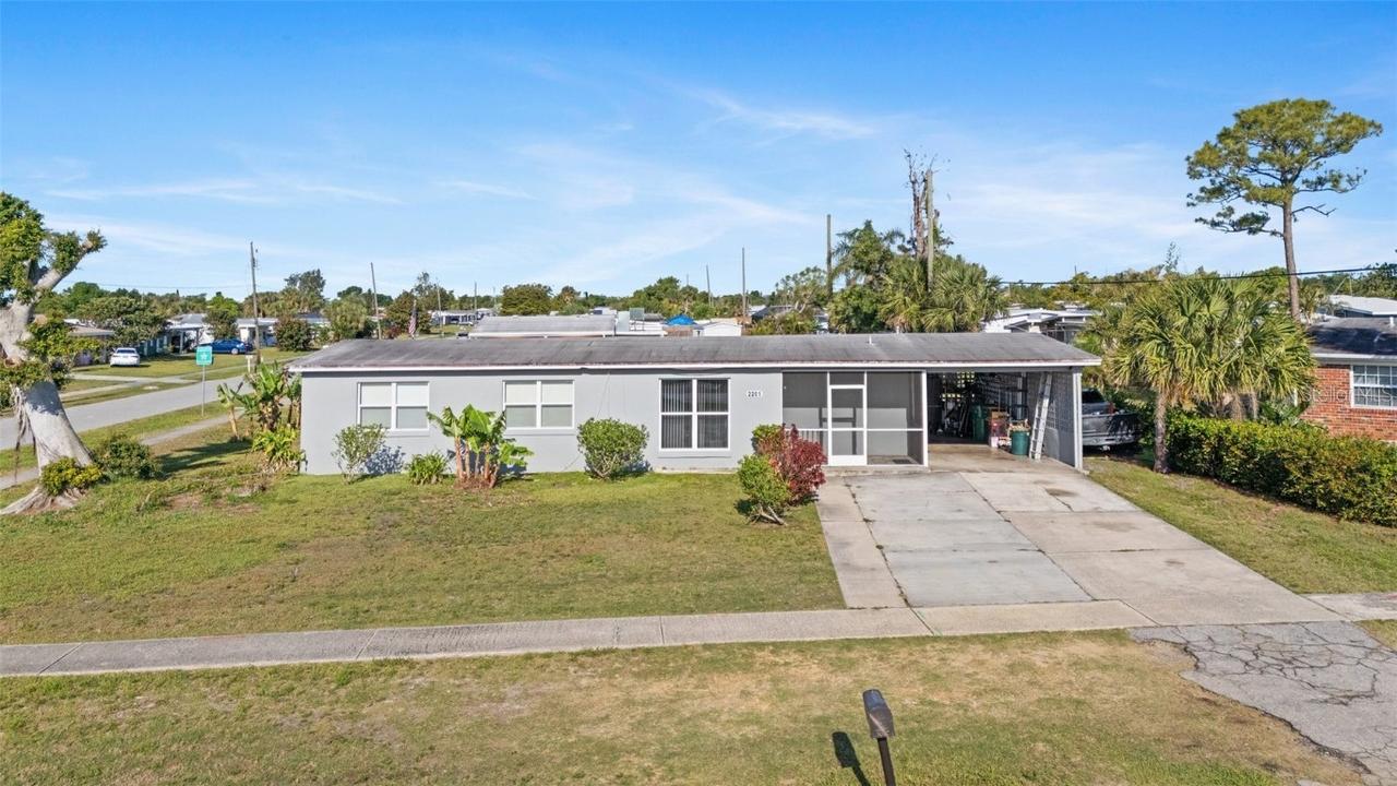 2201 Birchcrest Blvd., Port Charlotte, FL 33952