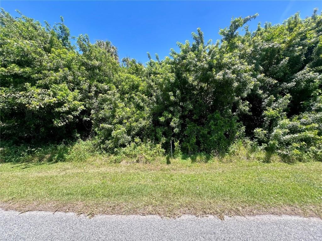 48 Ramblewood St., Port Charlotte, FL 33953