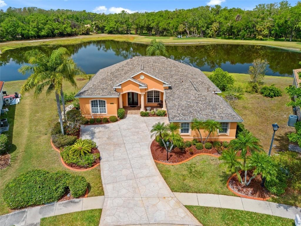 624 Planters Manor Way, Bradenton, FL 34212