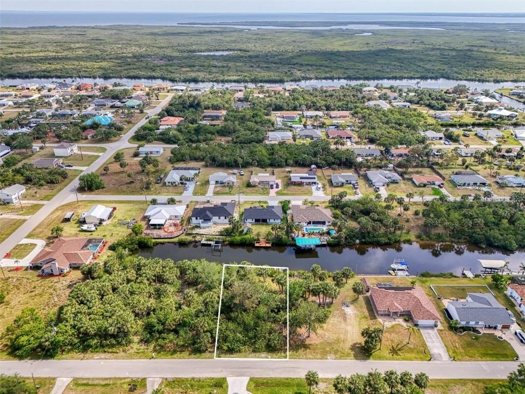 18706 Fort Smith Cir., Port Charlotte, FL 33948