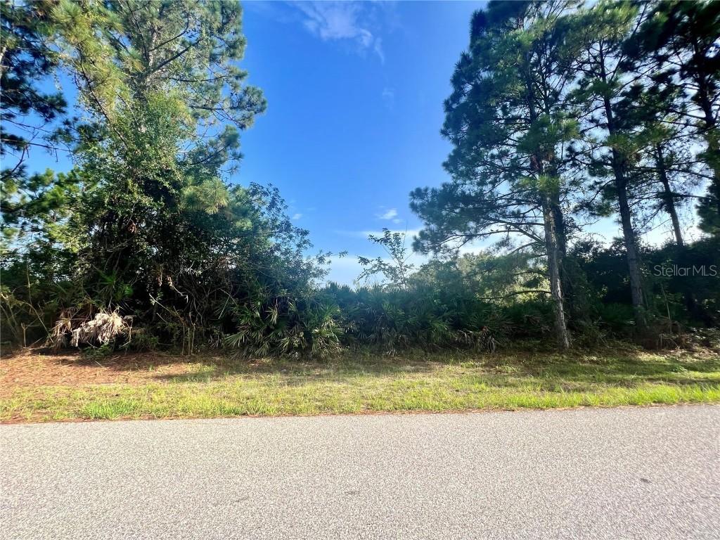 12415 Deepwoods Ave., Port Charlotte, FL 33981