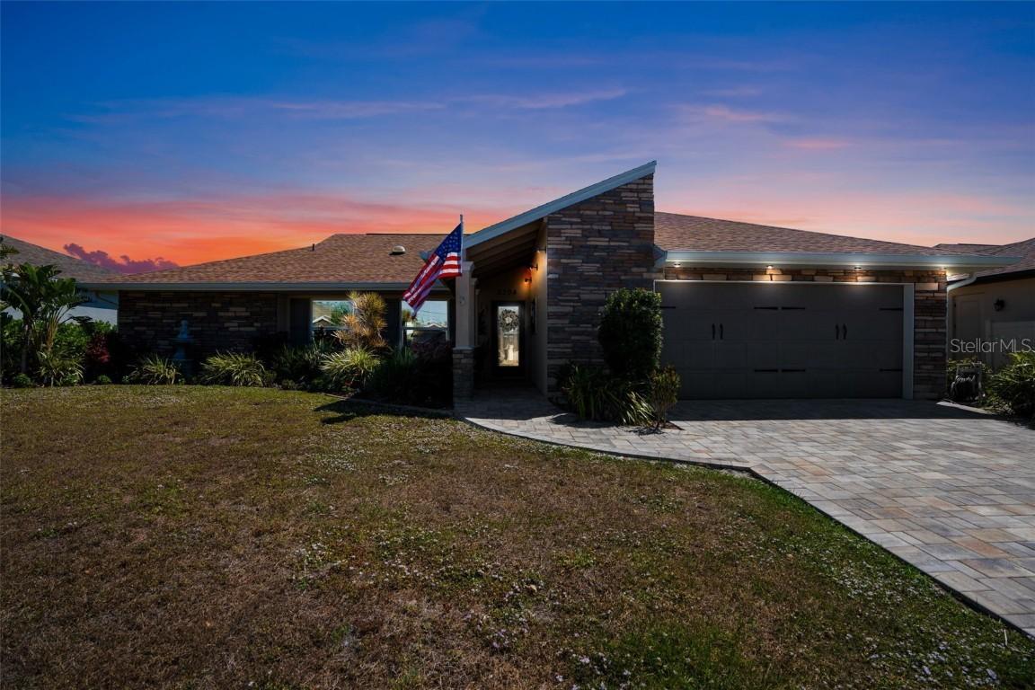 2304 Bonn Ct., Punta Gorda, FL 33983