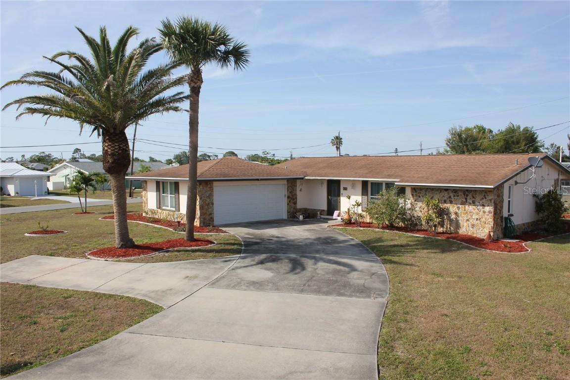 474 Elm Ave., Port Charlotte, FL 33952
