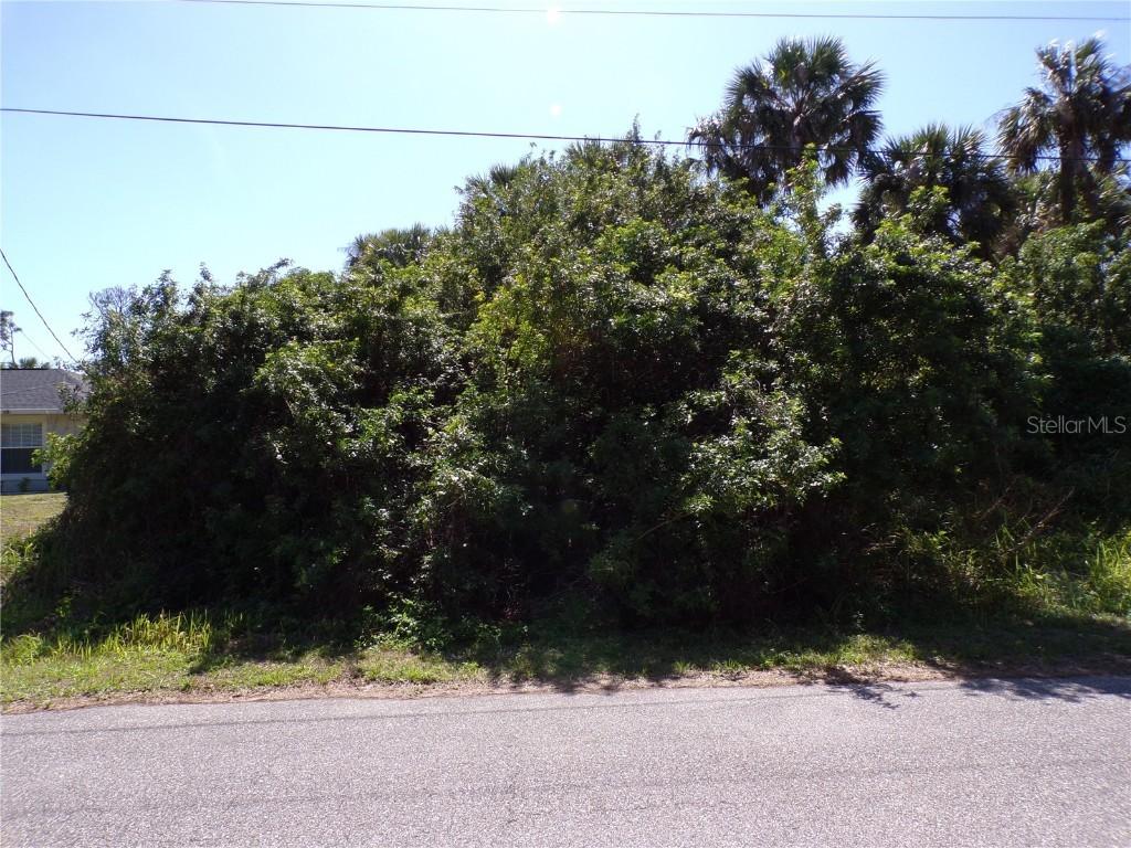 Albatross Ln., North Port, FL 34288