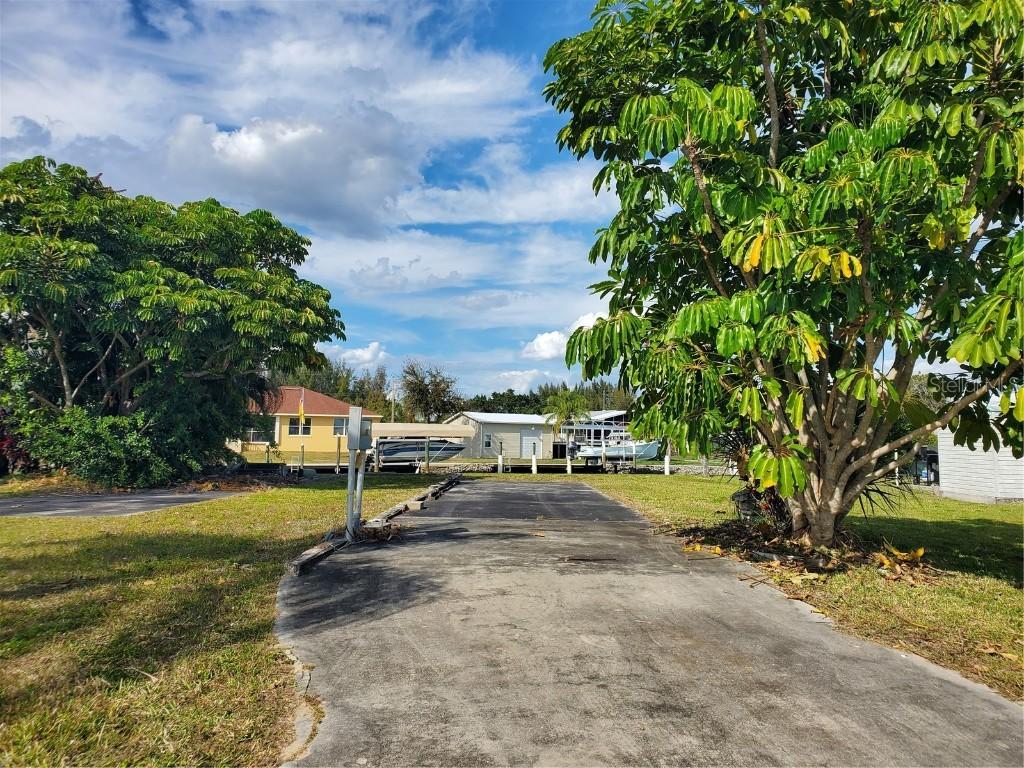 710 Delray Pl., Punta Gorda, FL 33950
