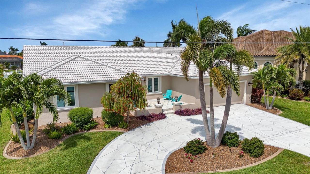 859 Napoli Ln., Punta Gorda, FL 33950