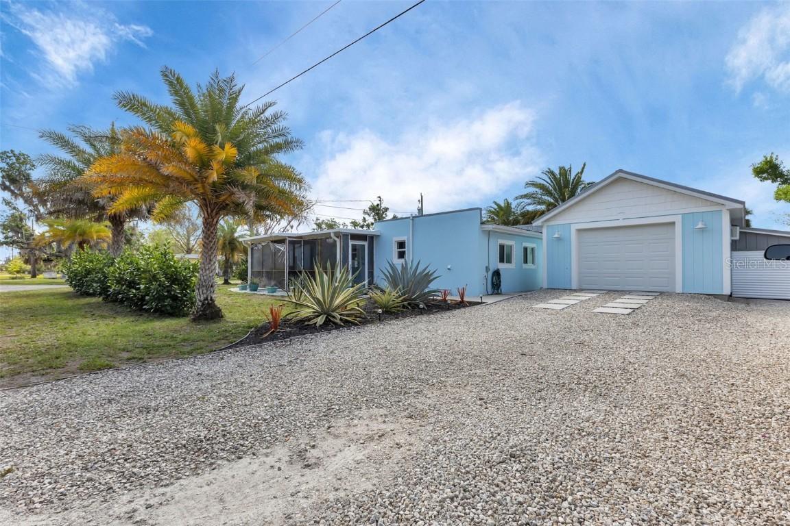 3215 Cedarbrook Dr., Punta Gorda, FL 33982