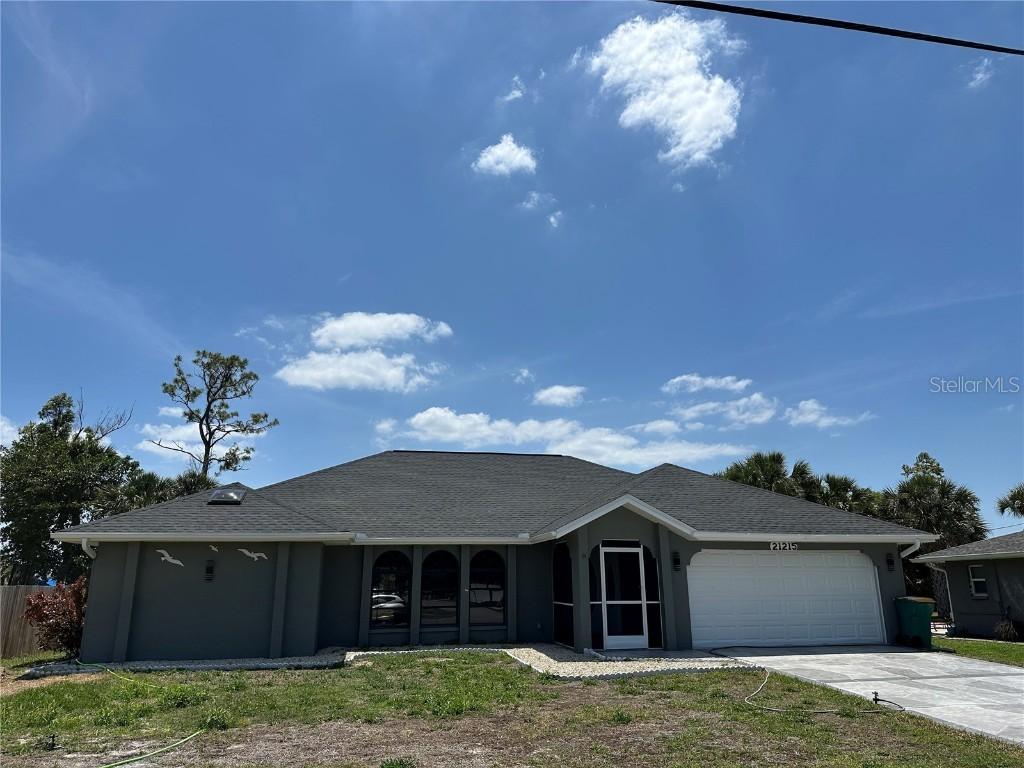 21215 Cottonwood Ave., Port Charlotte, FL 33952