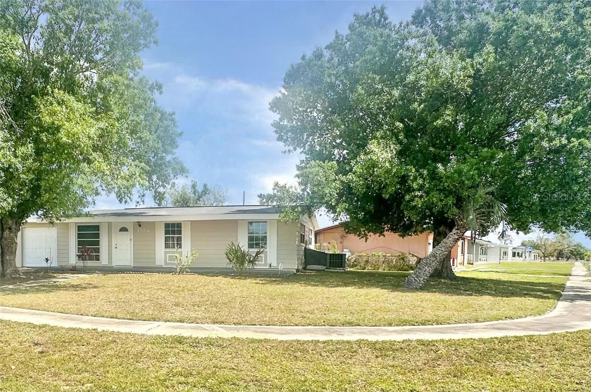 1582 Noble Ter., Port Charlotte, FL 33952