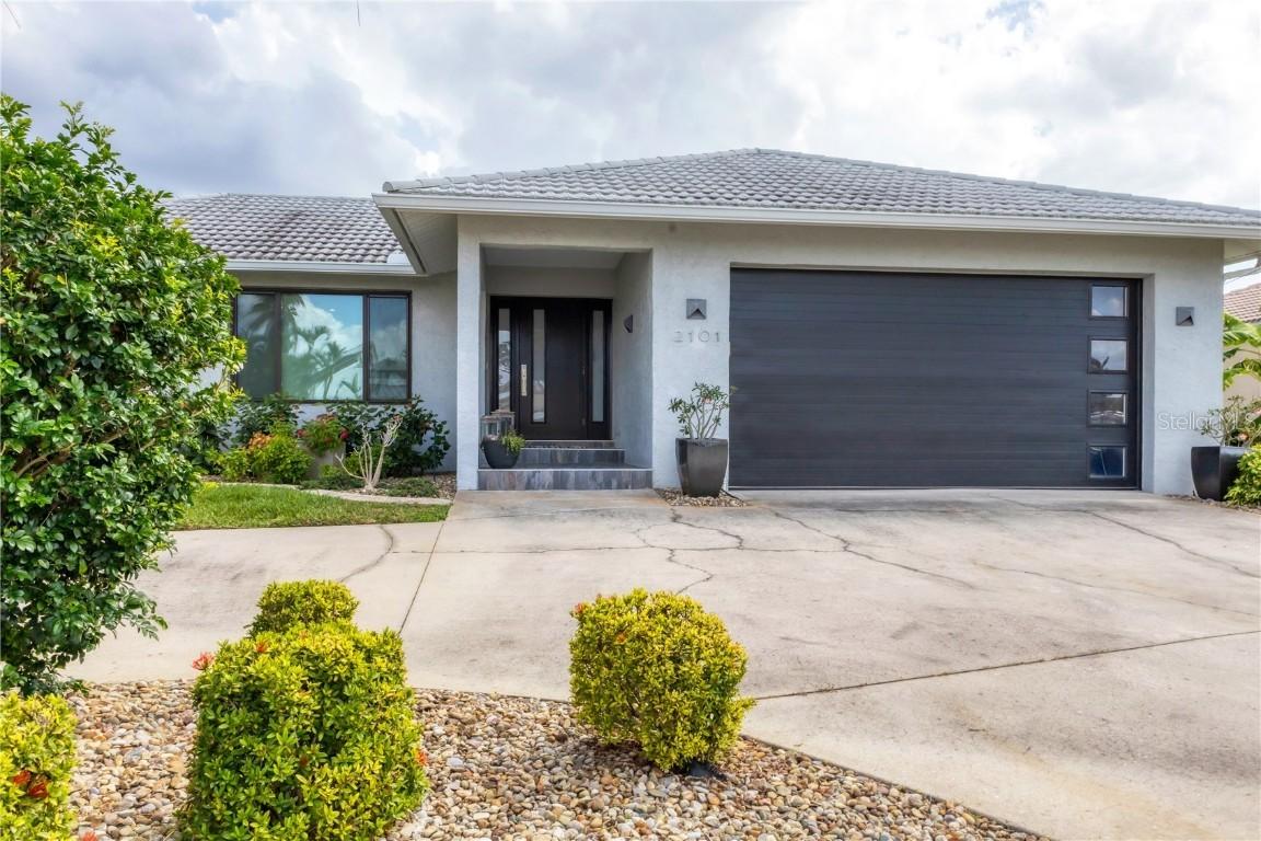 2101 Via Venice, Punta Gorda, FL 33950