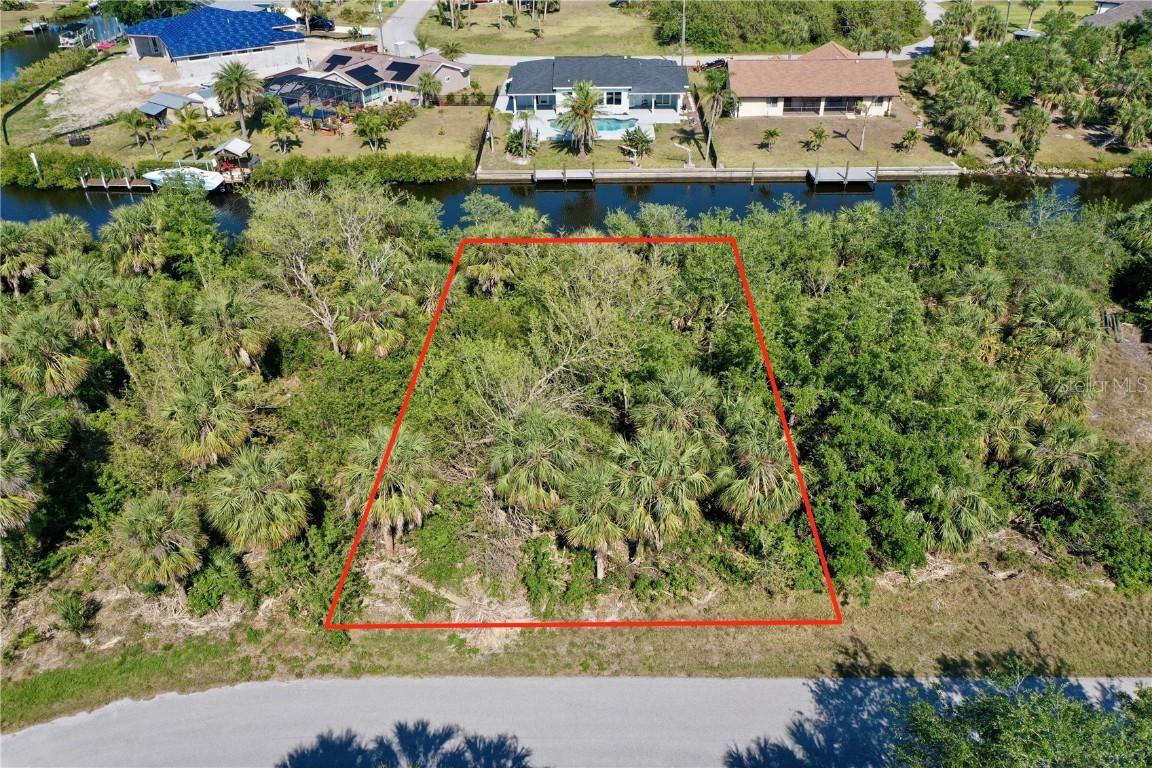 18614 Van Nuys, Port Charlotte, FL 33948