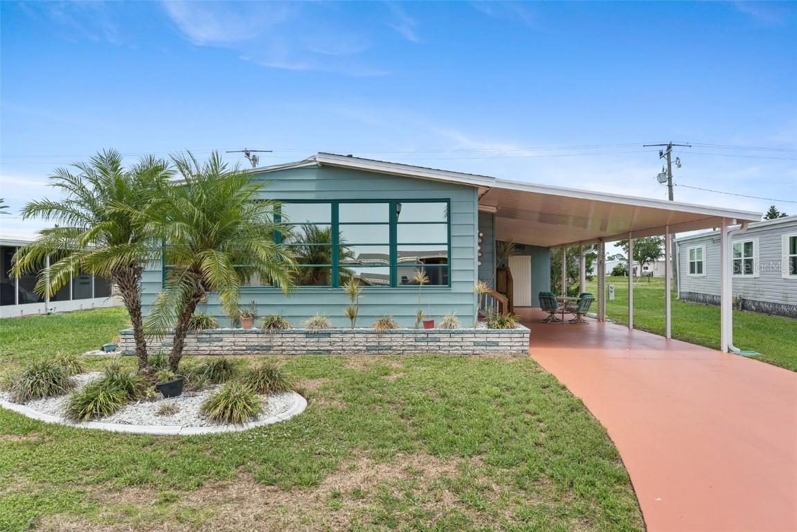 58 Lakeview Dr., North Port, FL 34287