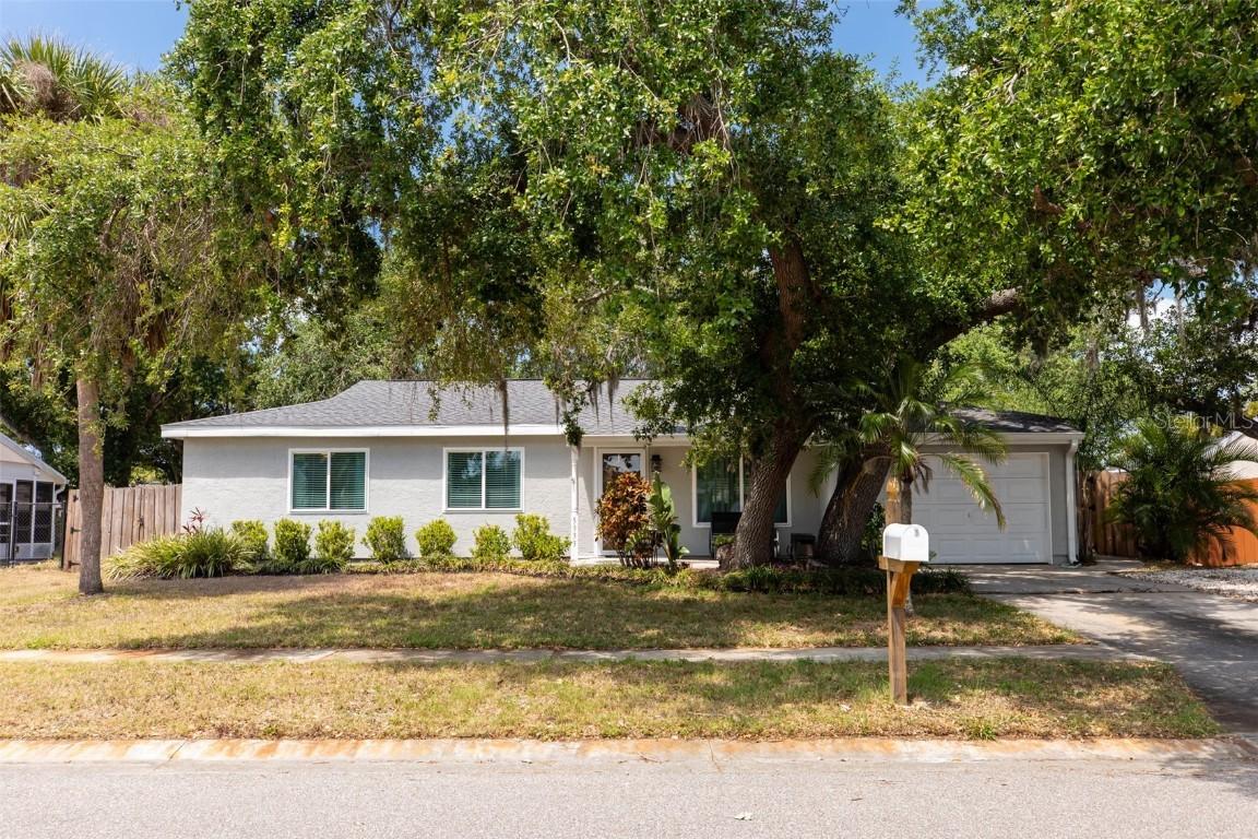 5333 Simrak St., North Port, FL 34287