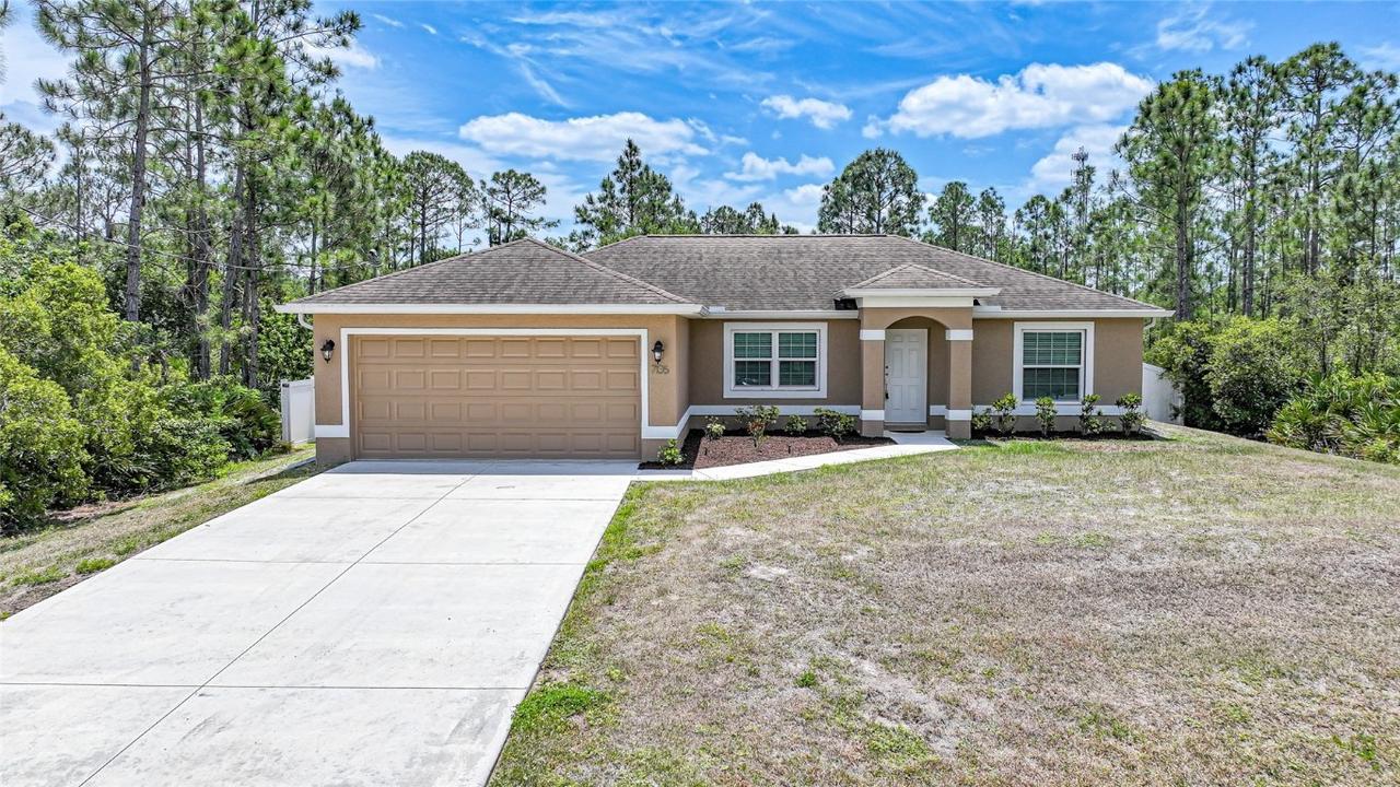 7135 Tropicaire Blvd., North Port, FL 34291