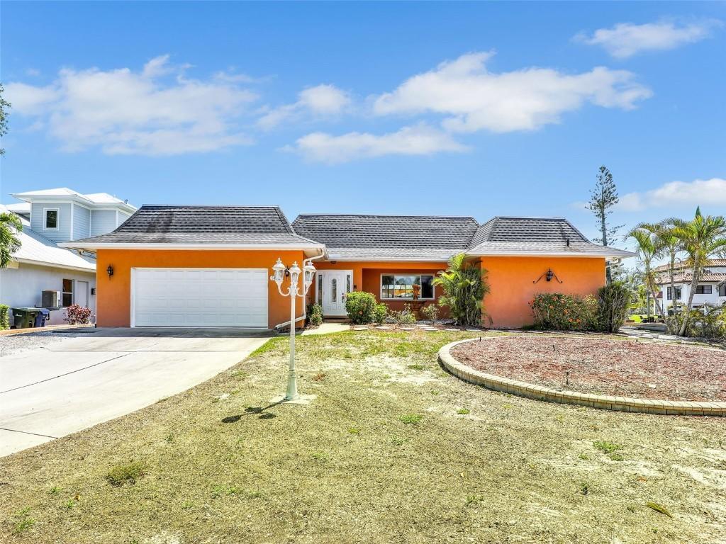5181 Sandy Shore Ave., Sarasota, FL 34242