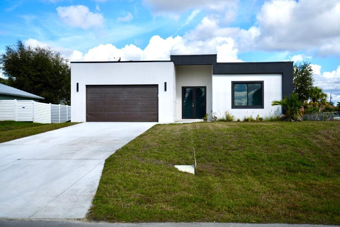 313 NE 9th St., Cape Coral, FL 33909