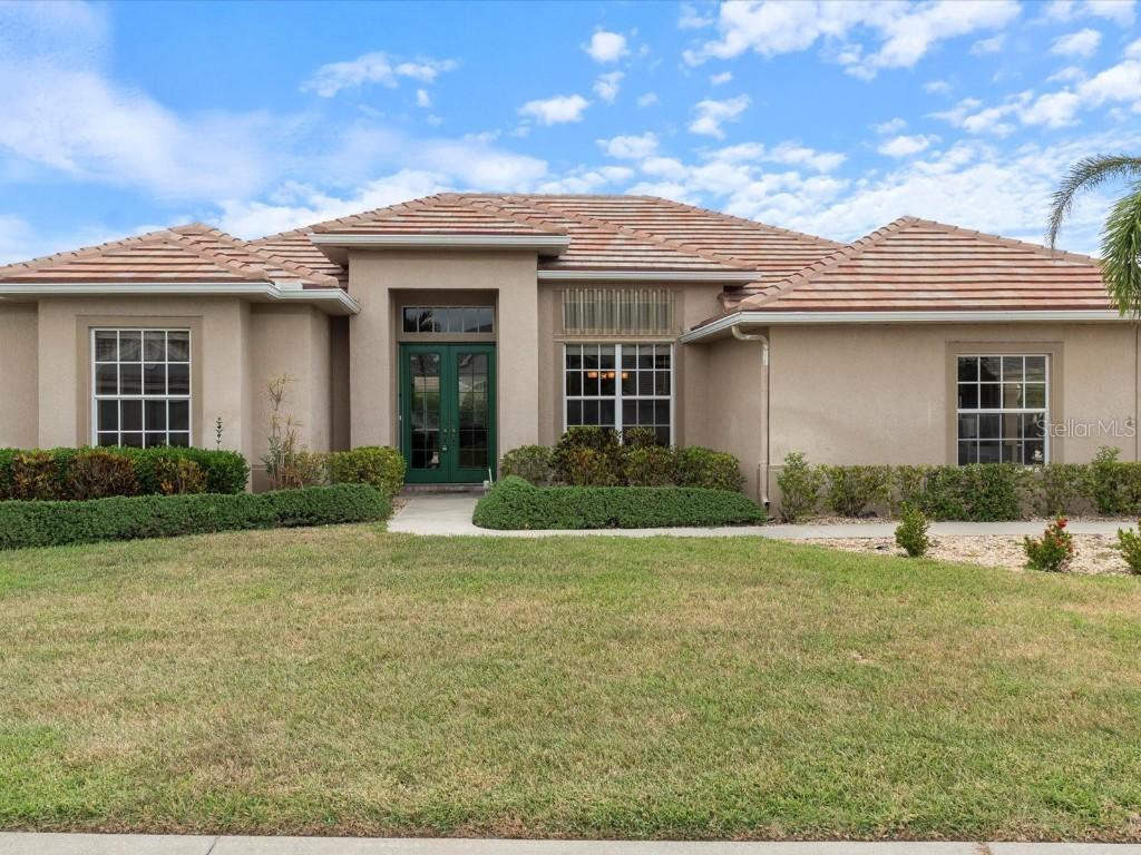 857 Macaw Cir., Venice, FL 34285
