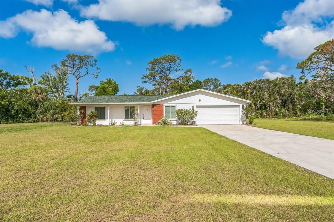 1115 Larchmont Dr., Englewood, FL 34223
