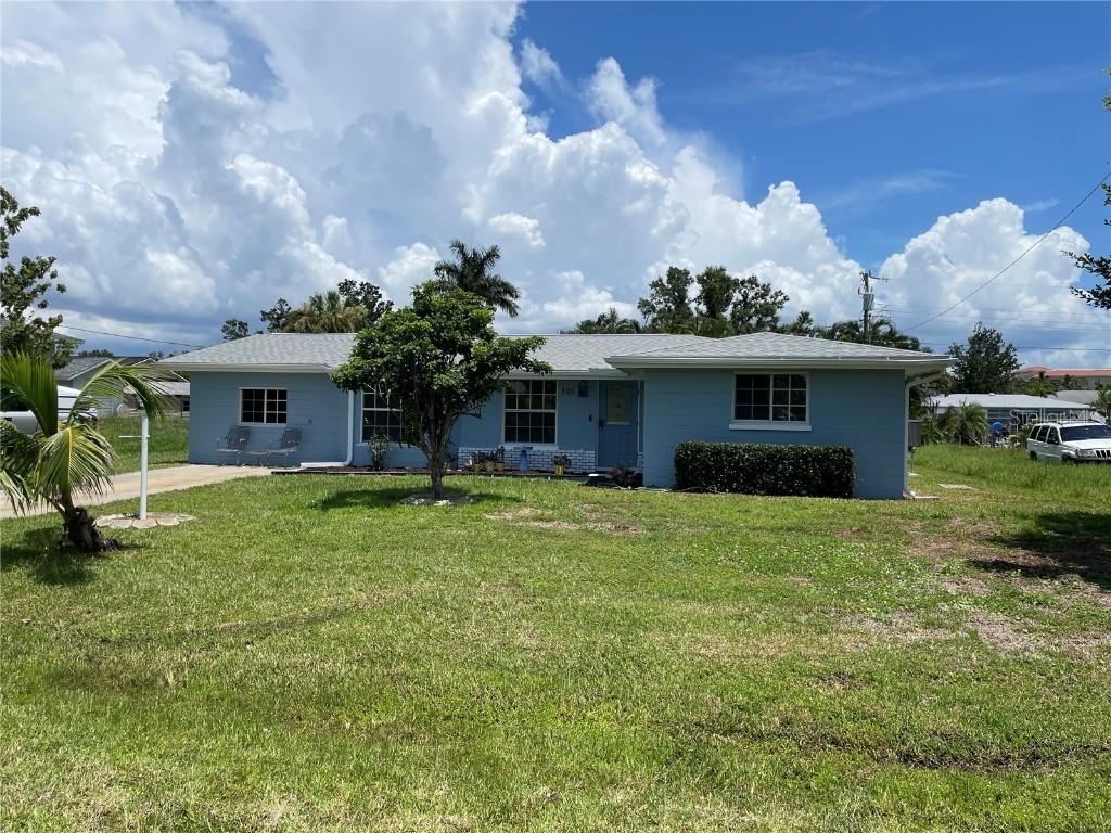 700 Dolphin Pkwy., Punta Gorda, FL 33950