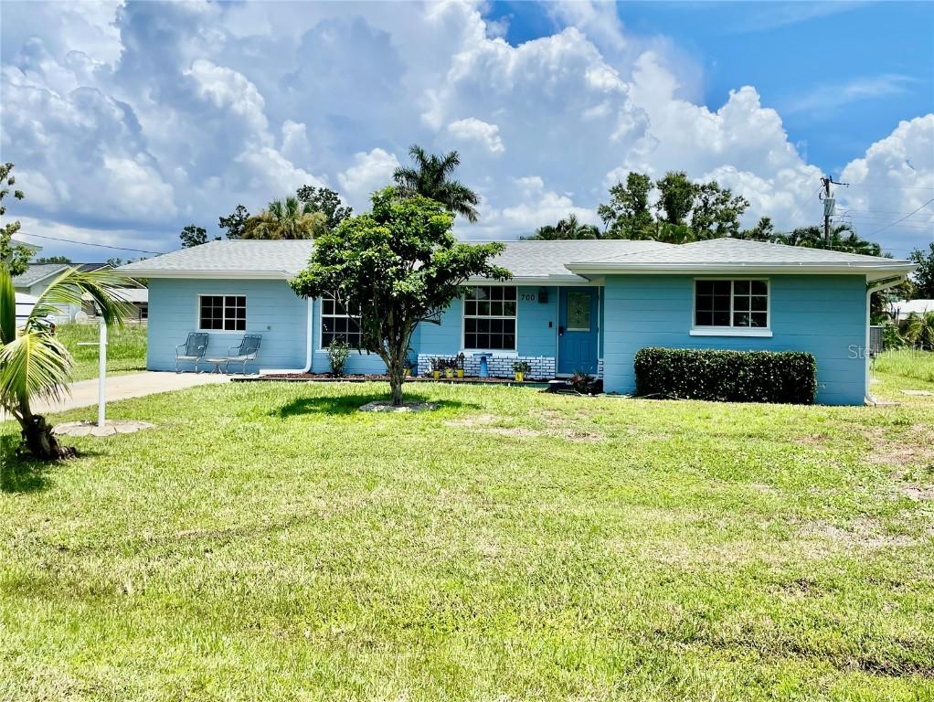 700 Dolphin Pkwy., Punta Gorda, FL 33950
