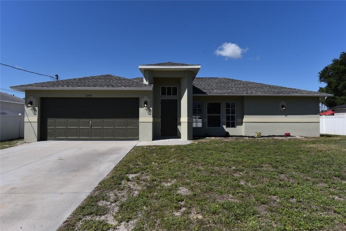 2250 Homestead Cir., North Port, FL 34286