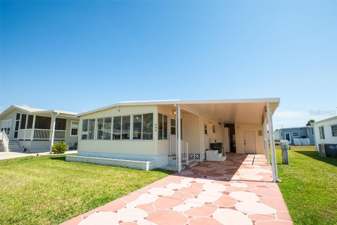 643 Blackburn Blvd., North Port, FL 34287