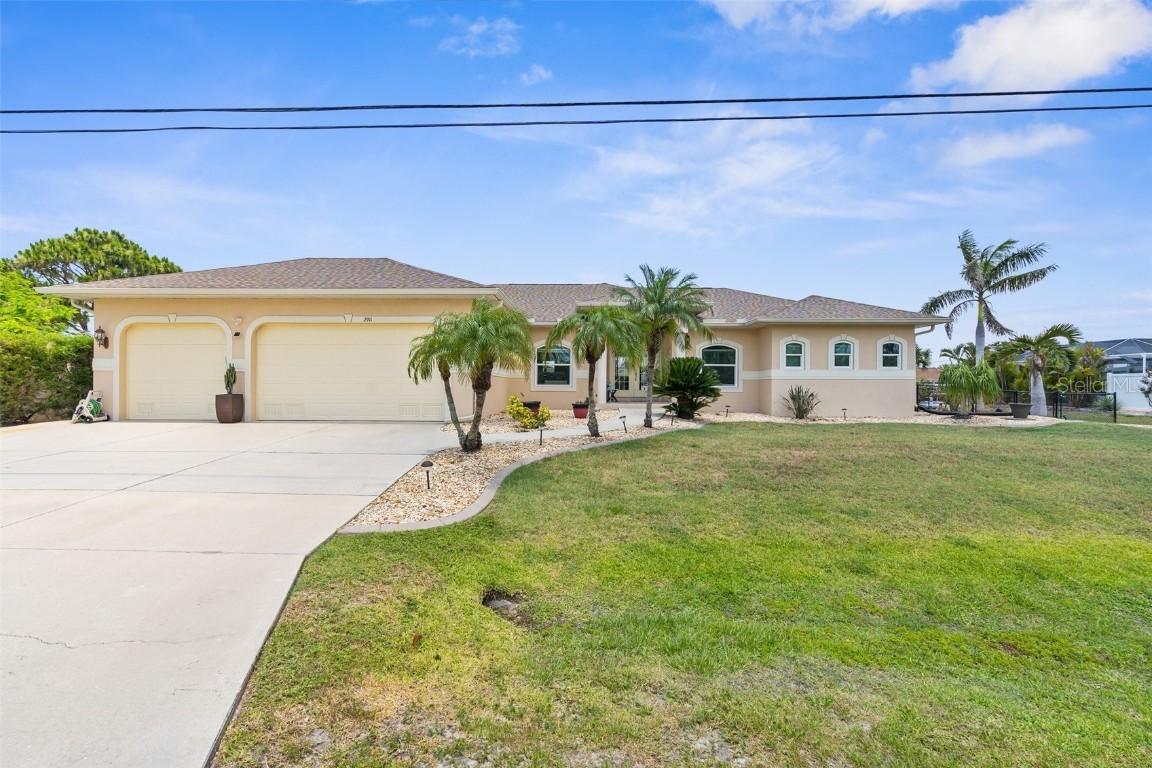 2911 Riverside Dr., Punta Gorda, FL 33950