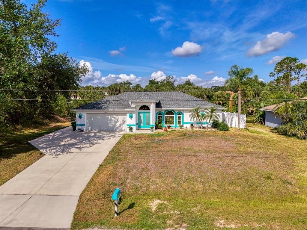 3027 Ridgewood Dr., North Port, FL 34287