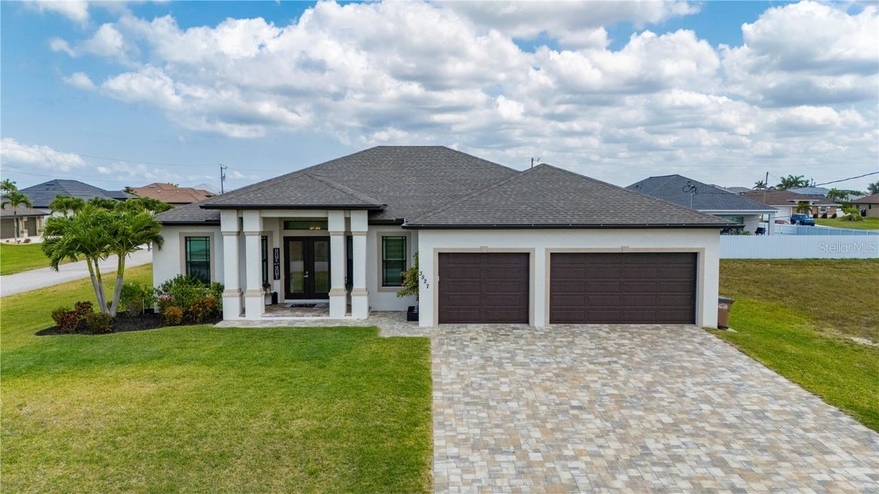 3527 NW 8th Ter., Cape Coral, FL 33993
