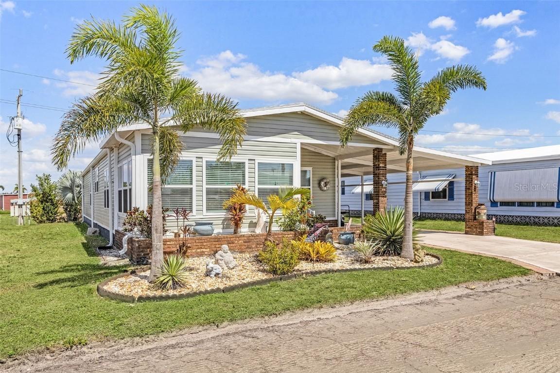 9126 Flamingo Cir., North Fort Myers, FL 33903
