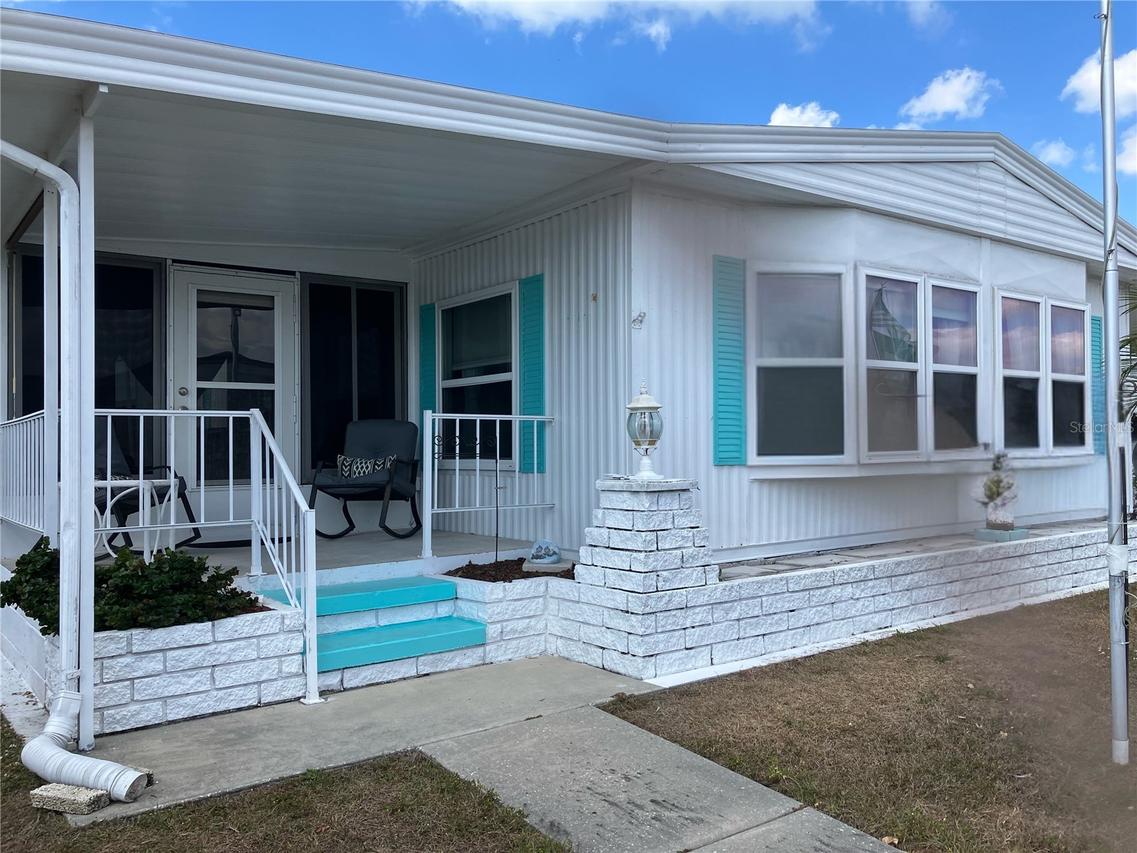 9003 30th Ave., Palmetto, FL 34221