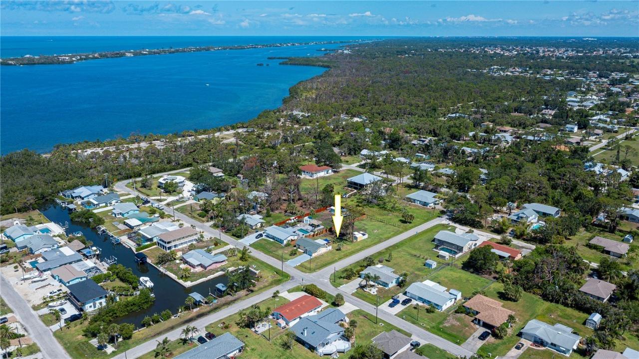 900 Stewart St., Englewood, FL 34223