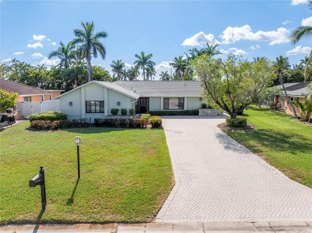 5240 Fairfield Dr., Fort Myers, FL 33919