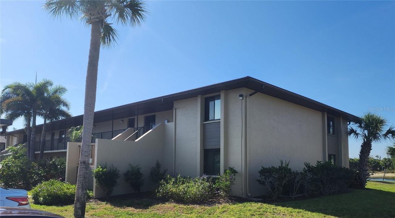 4056 Oakview Dr. #E10, Port Charlotte, FL 33980