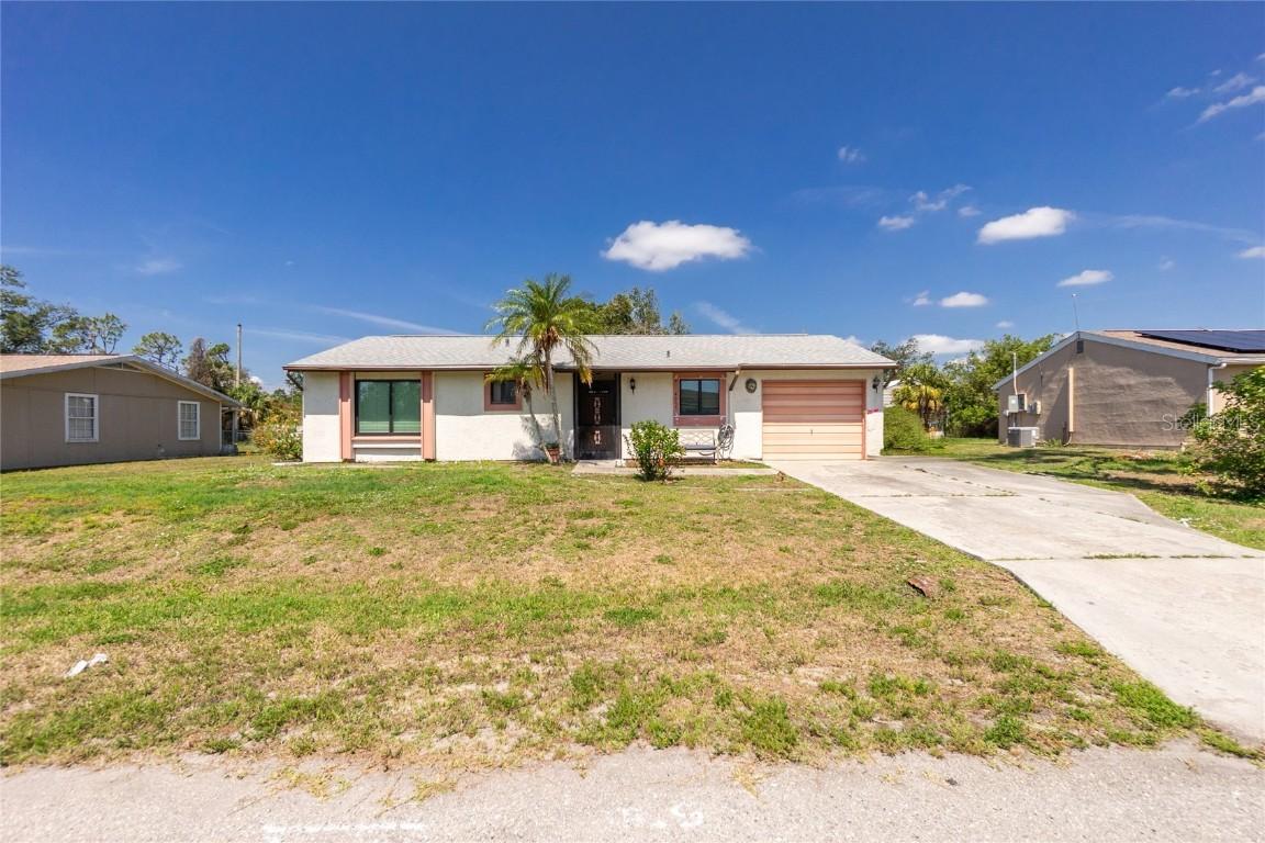 4035 Mcintire St., Port Charlotte, FL 33948