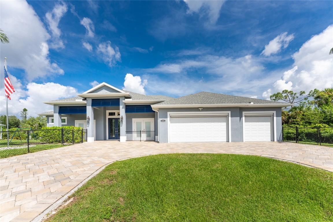 1025 Cheshire St., Port Charlotte, FL 33953