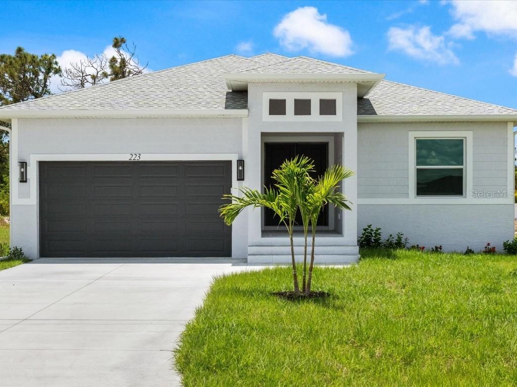 223 Australian Dr., Rotonda West, FL 33947